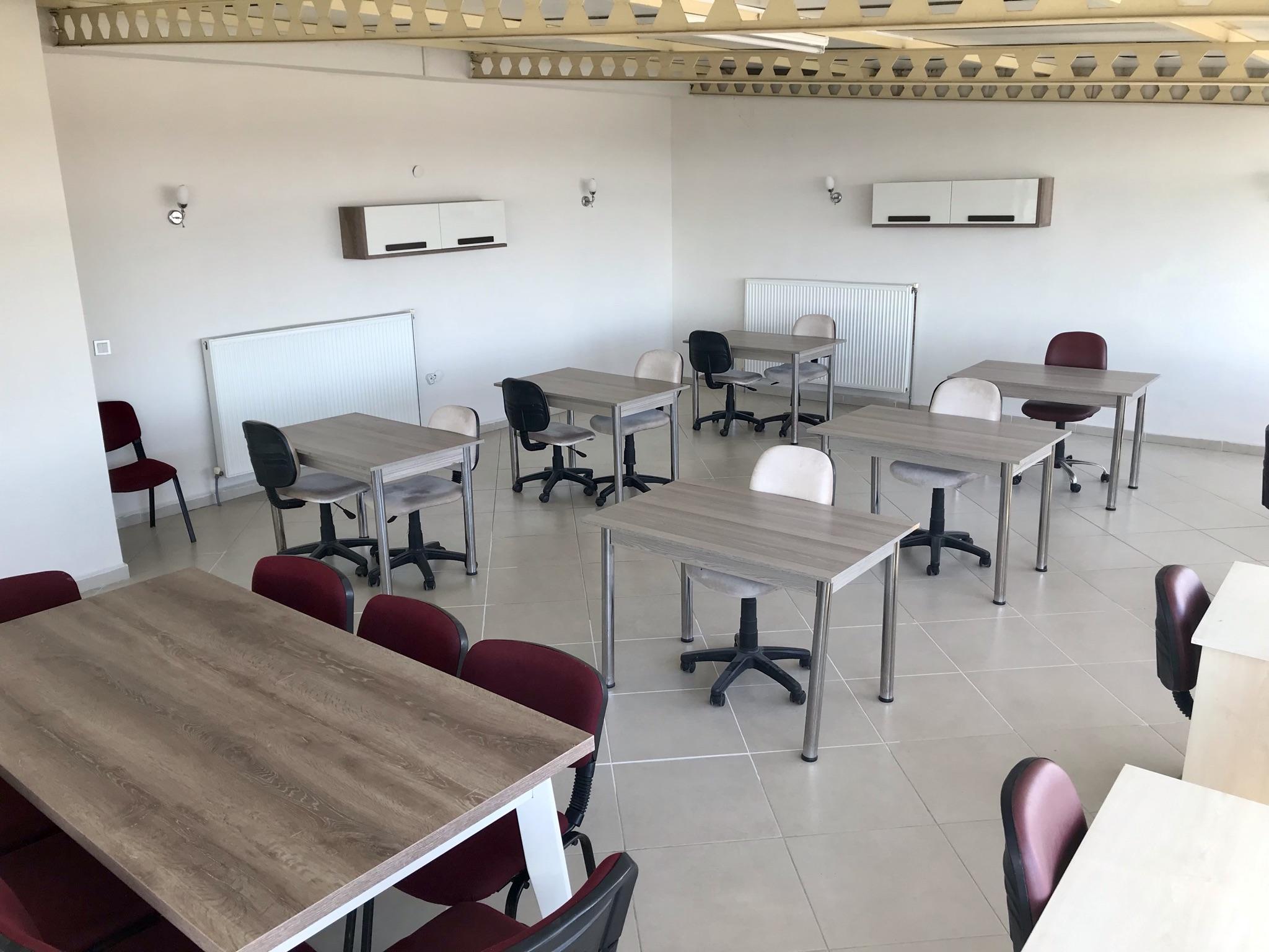Beyza Kız Pansiyonu ortak kullanım alanı — Kırklareli kız yurdu