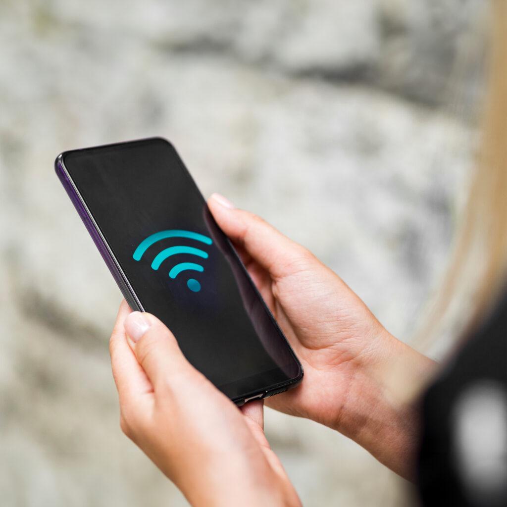 Ücretsiz kablosuz internet simgesi